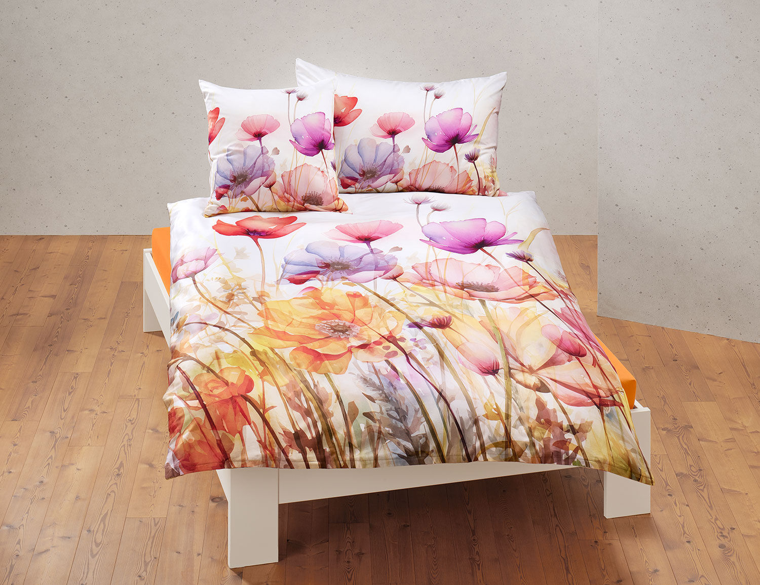 Bettwäsche mit farbigem Mohnblumenmuster