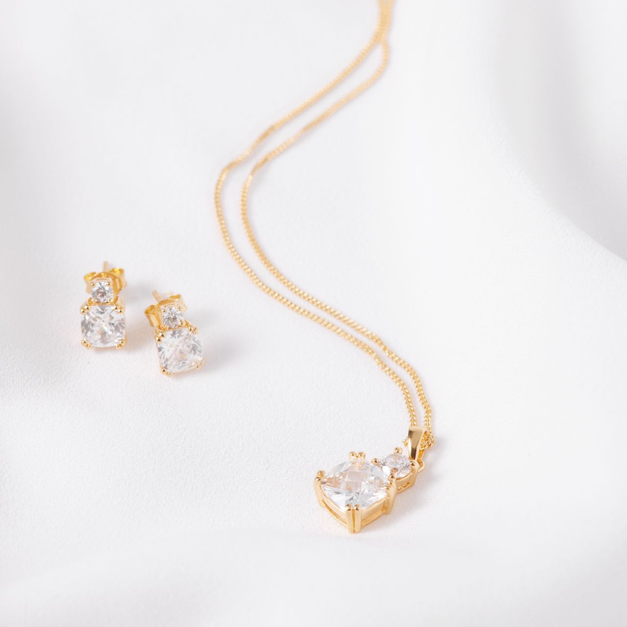 Zilveren goldplated set ketting en oorbellen