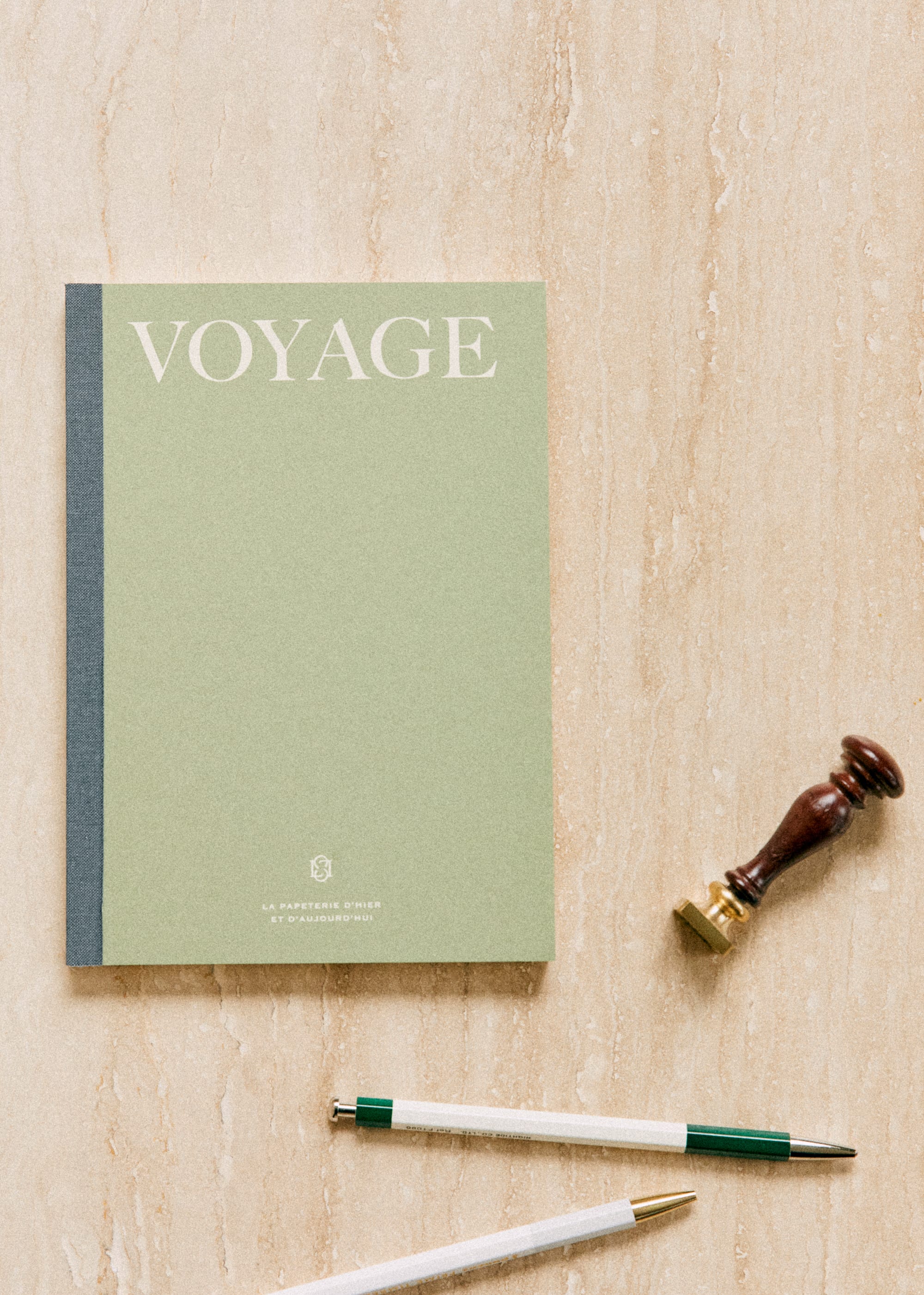 Carnet A5 - Voyage - LES COMPOSANTES/SENTEURS & PAPETERIE 5906797