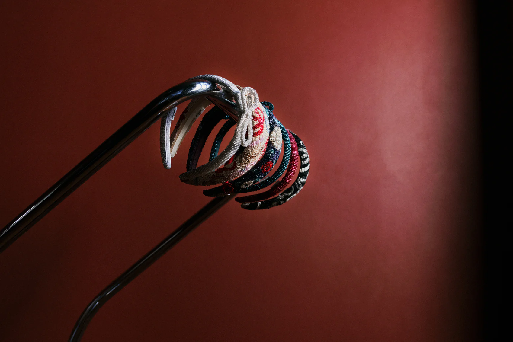 Becksöndergaard  Bow Slim Beaded hårbøjle - råhvid
