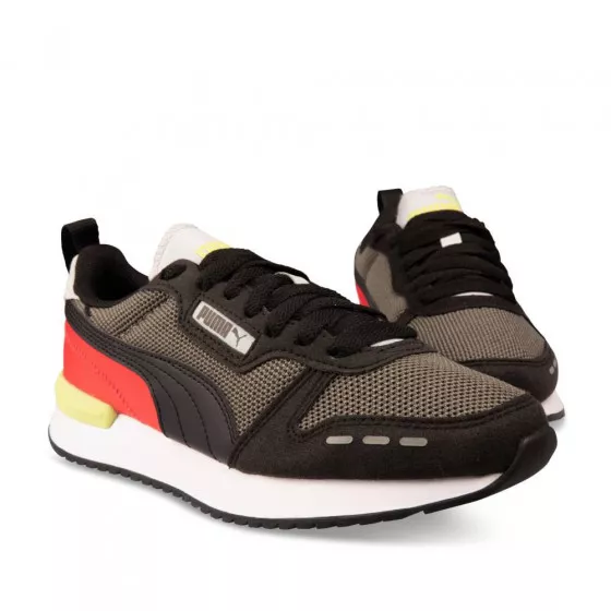 Baskets NOIRES PUMA R78 JR