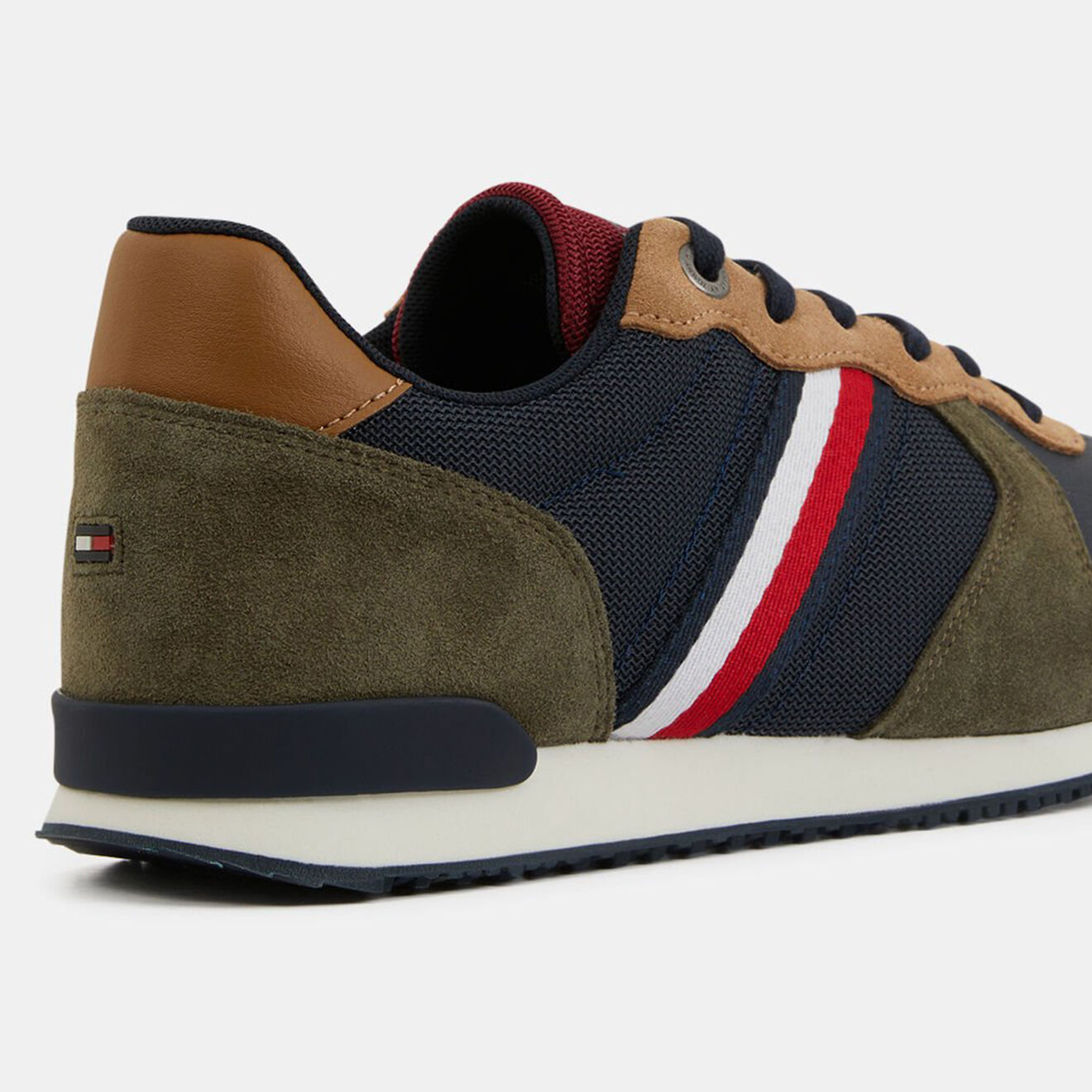 Tommy Hilfiger Baskets running Iconic kaki