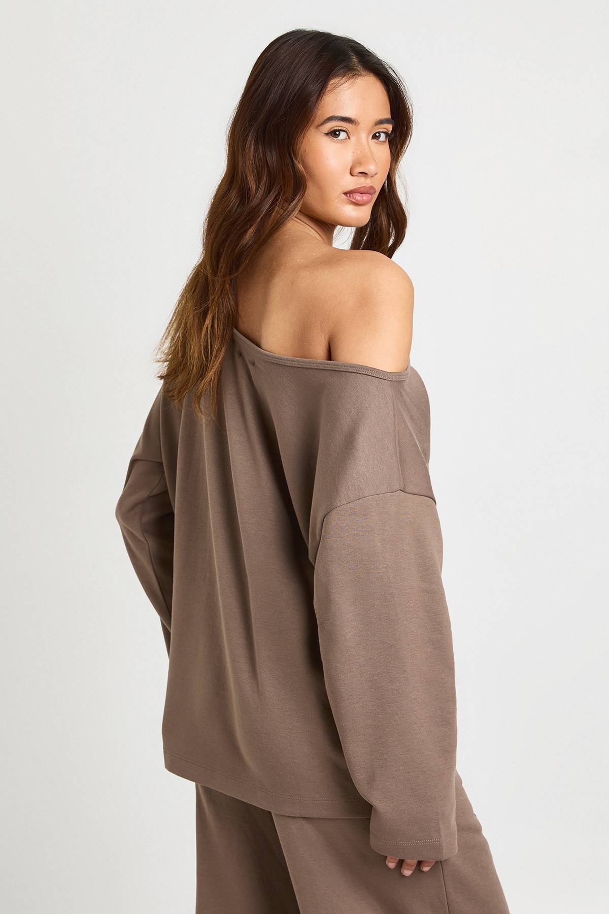 boohoo Sweat-shirt Interlock Épaules Dénudées