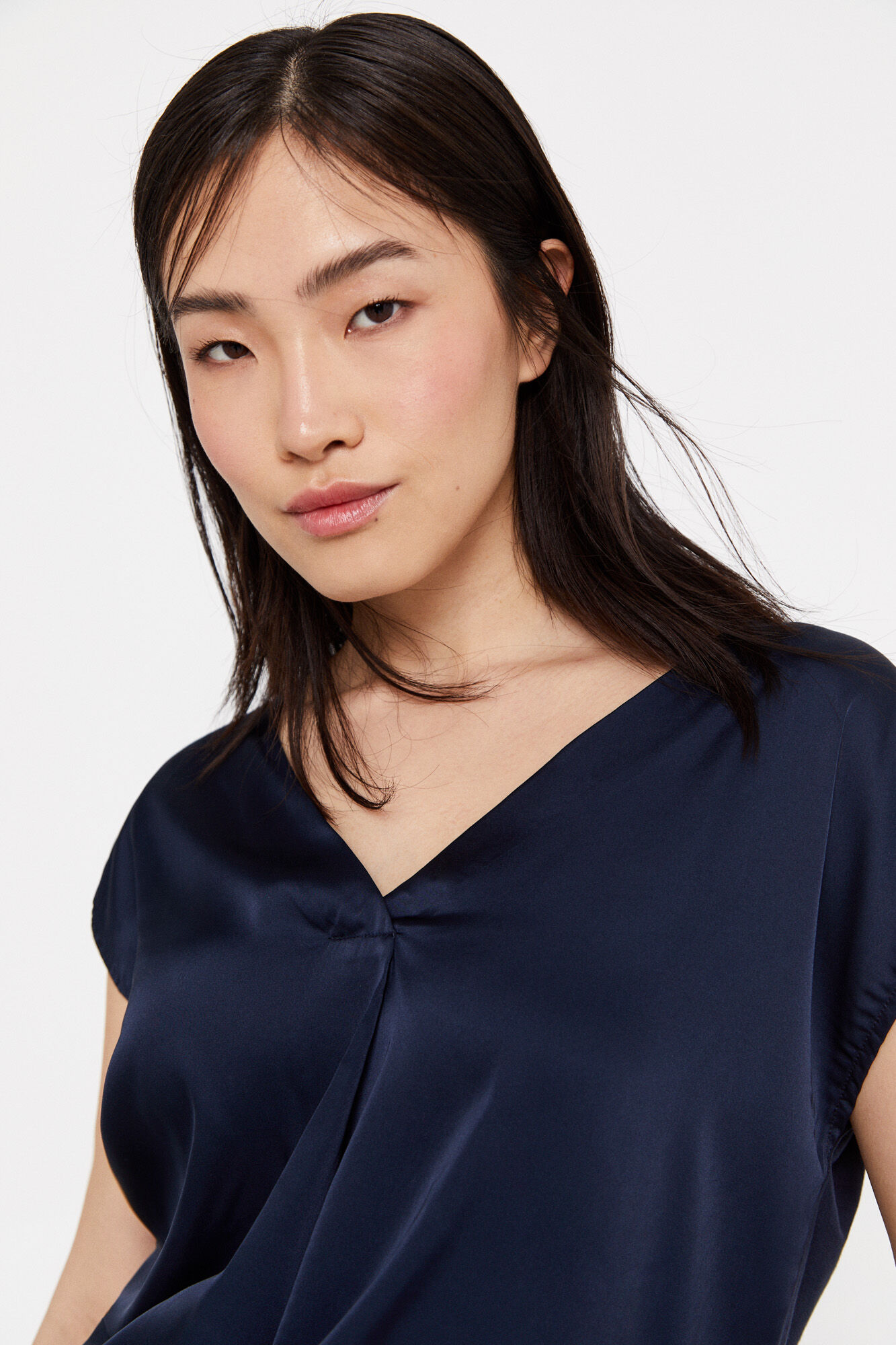 Blusa com detalhes em renda - Azul marinho