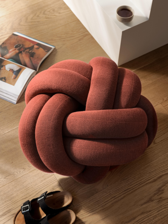 Design House Stockholm Knot kussen 60x60 Camel