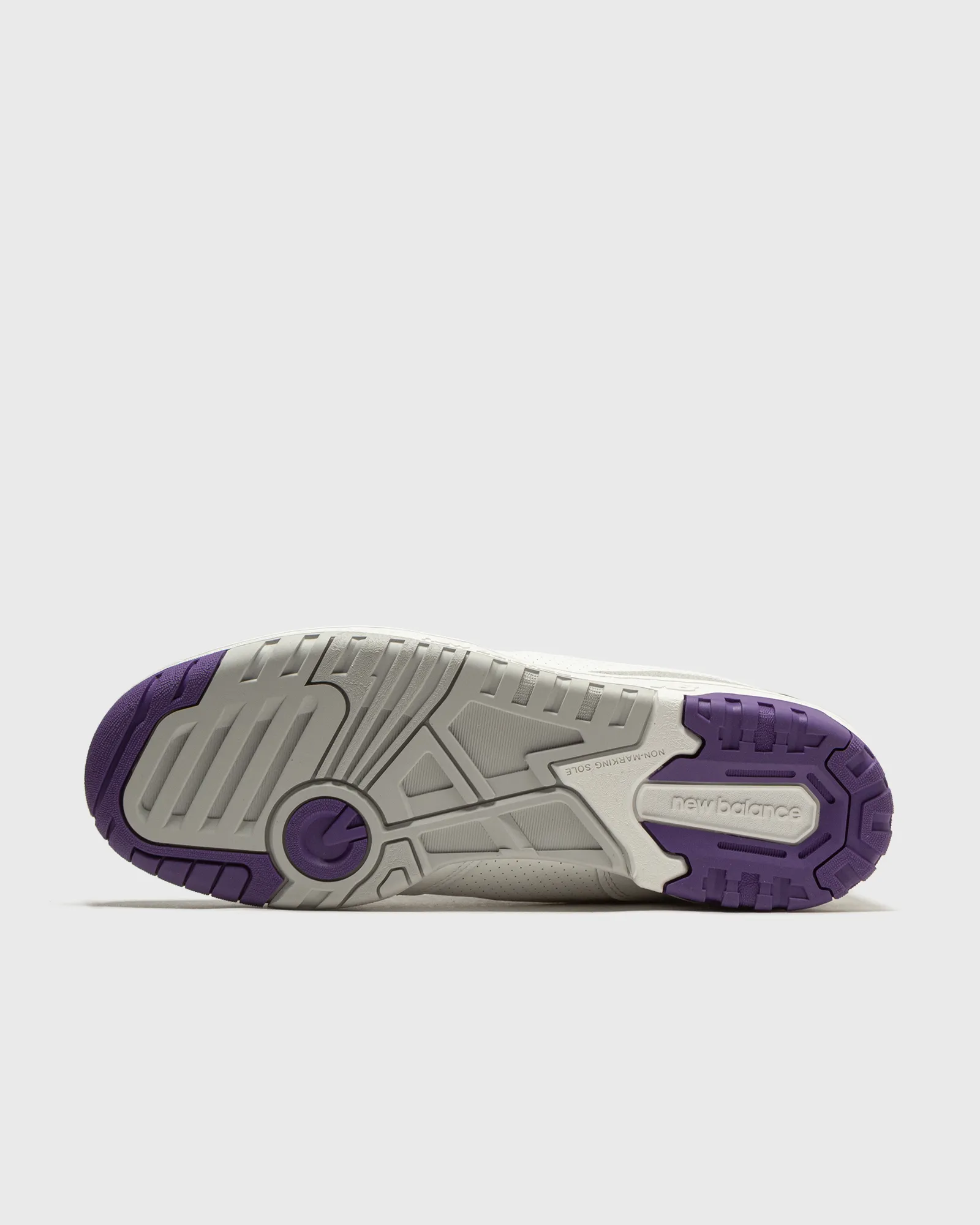 New Balance 650R CF