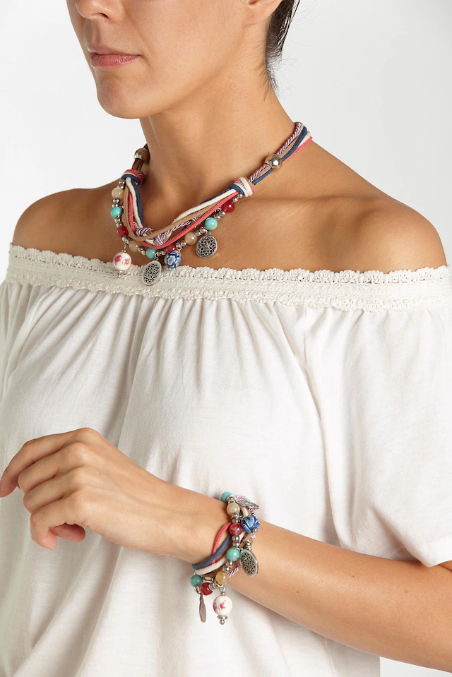 LASCANA Schmuckset »Bettlerarmband  und Halsketten Set« ()  Mit vielen kleinen Anhängern