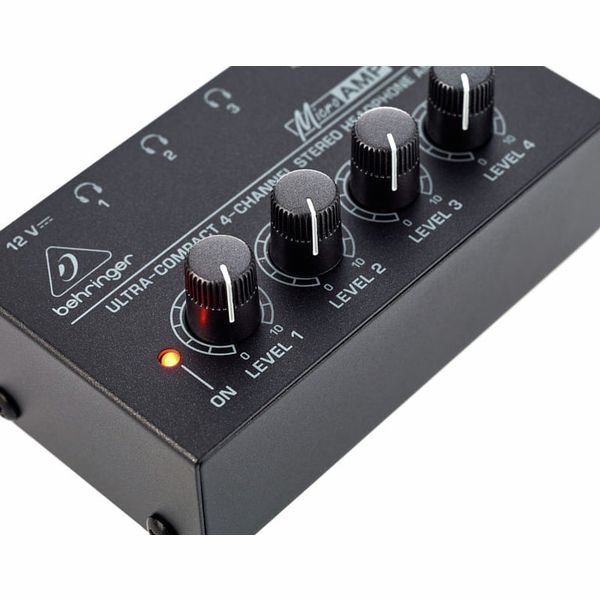 Behringer HA400