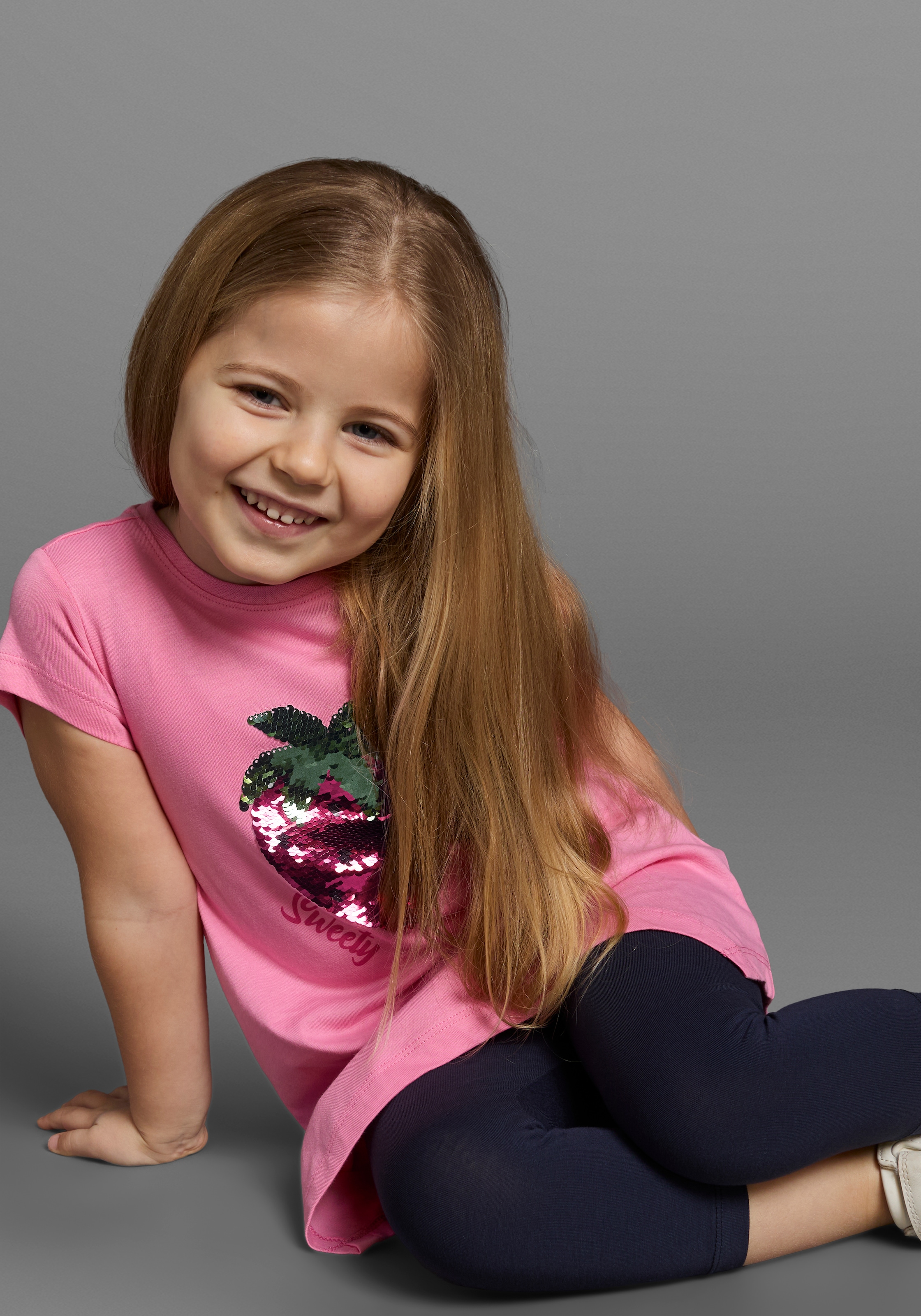 KIDSWORLD Shirt & Leggings »2tlg. Set T-Shirt + Leggings mit Wendepailletten«, 2 Stk. in 2 Farbvarianten zu tragen
