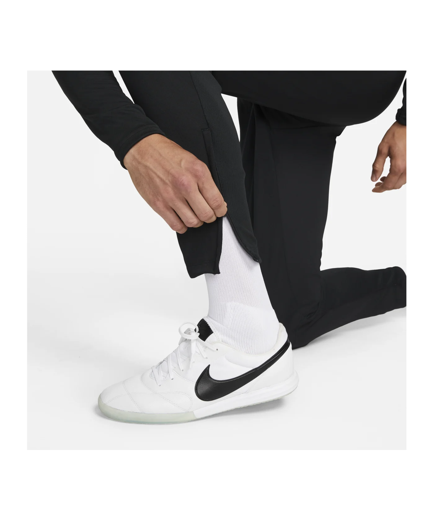 Nike Therma-FIT Academy Winter Warrior Hose F010