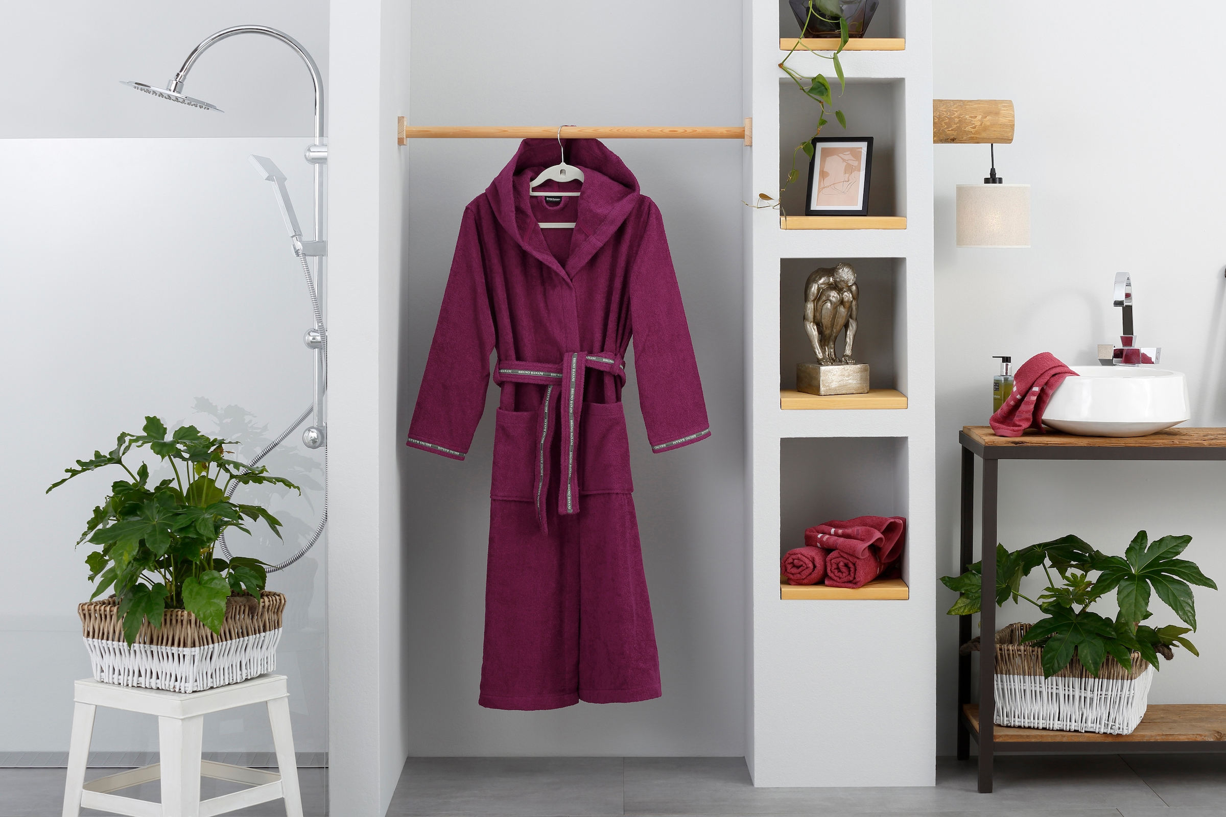 Bruno Banani Damenbademantel »Danny, ideal für Sauna & Spa, Hotelbademantel, Morgenmantel«, 1 Stk. mit Logostreifen, aus 100% Baumwolle, XS-3XL