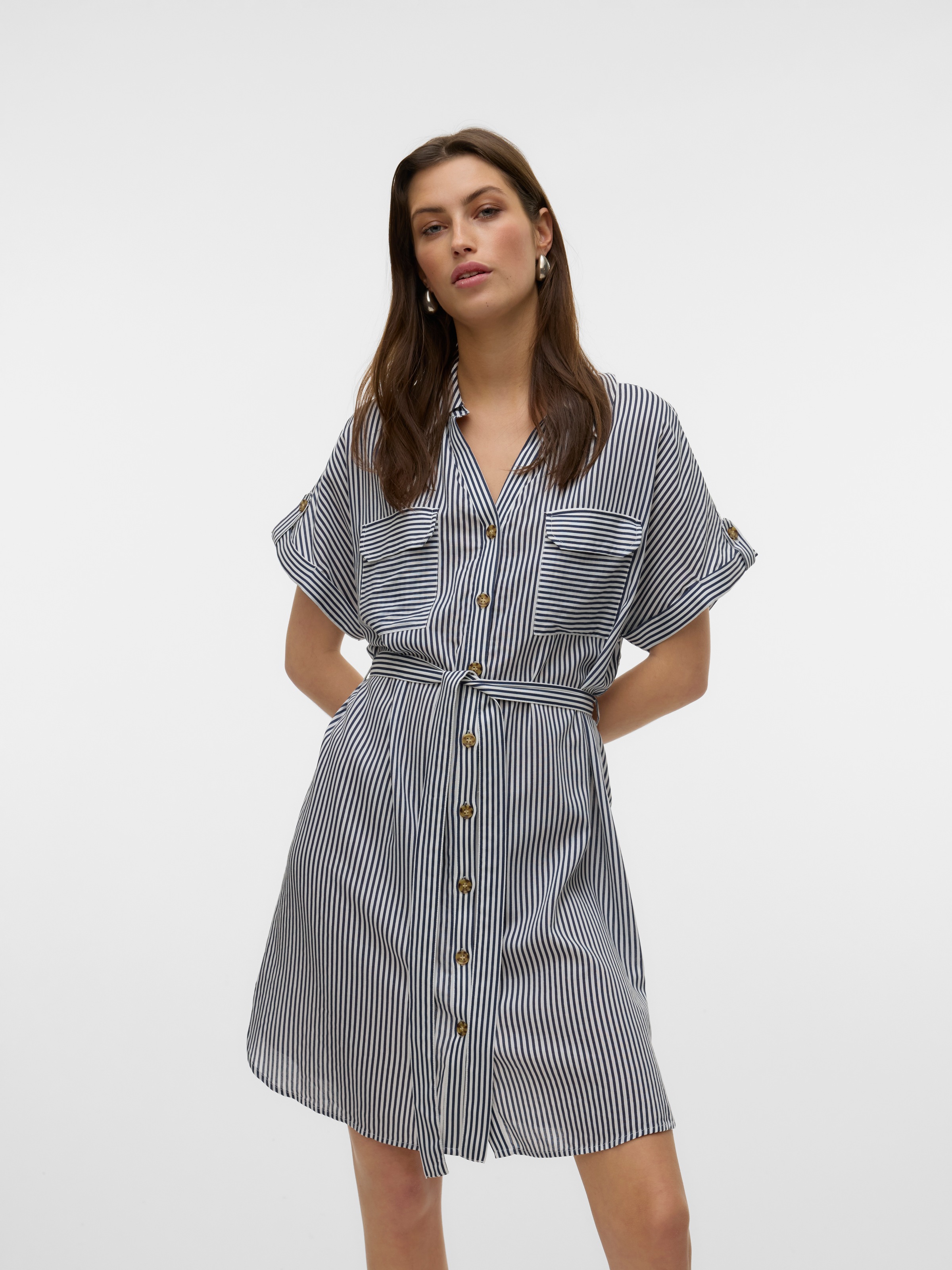 Vero Moda Hemdblusenkleid »VMBUMPY SS SHORT SHIRT DRESS WVN GA NOOS« Brusttaschen Sommerkleid,