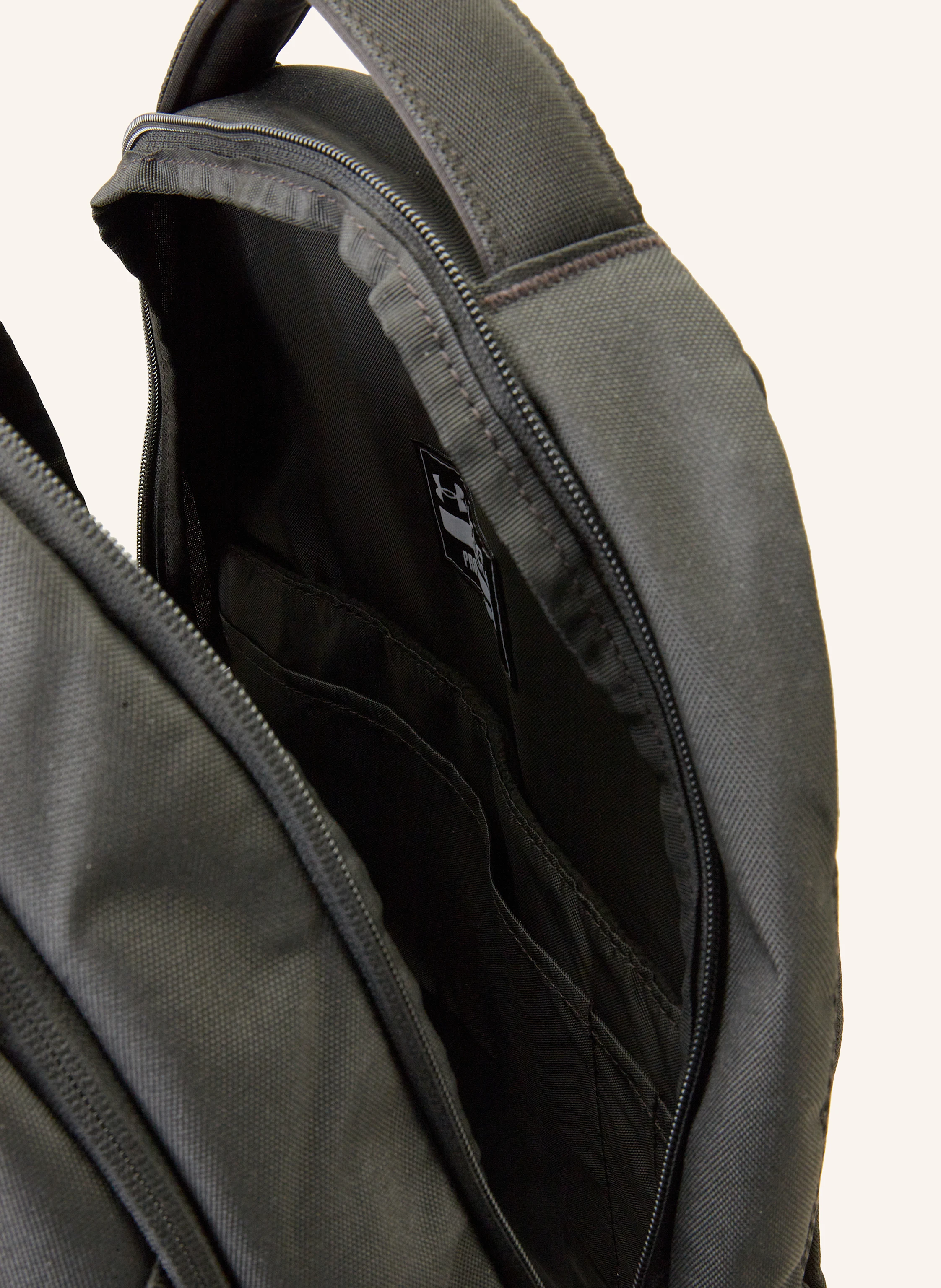 UNDER ARMOUR Rucksack UA HUSTLE 6.0 29 l mit Laptop-Fach