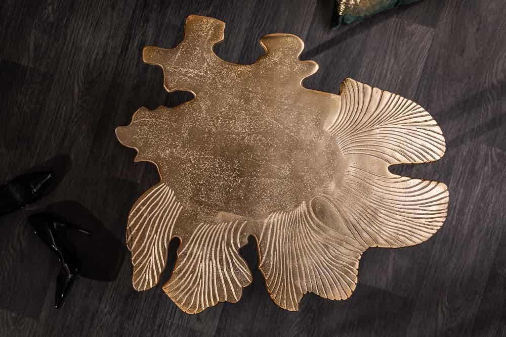 Handgearbeiteter Couchtisch ABSTRACT LEAF 60cm gold filigranes Blatt Design