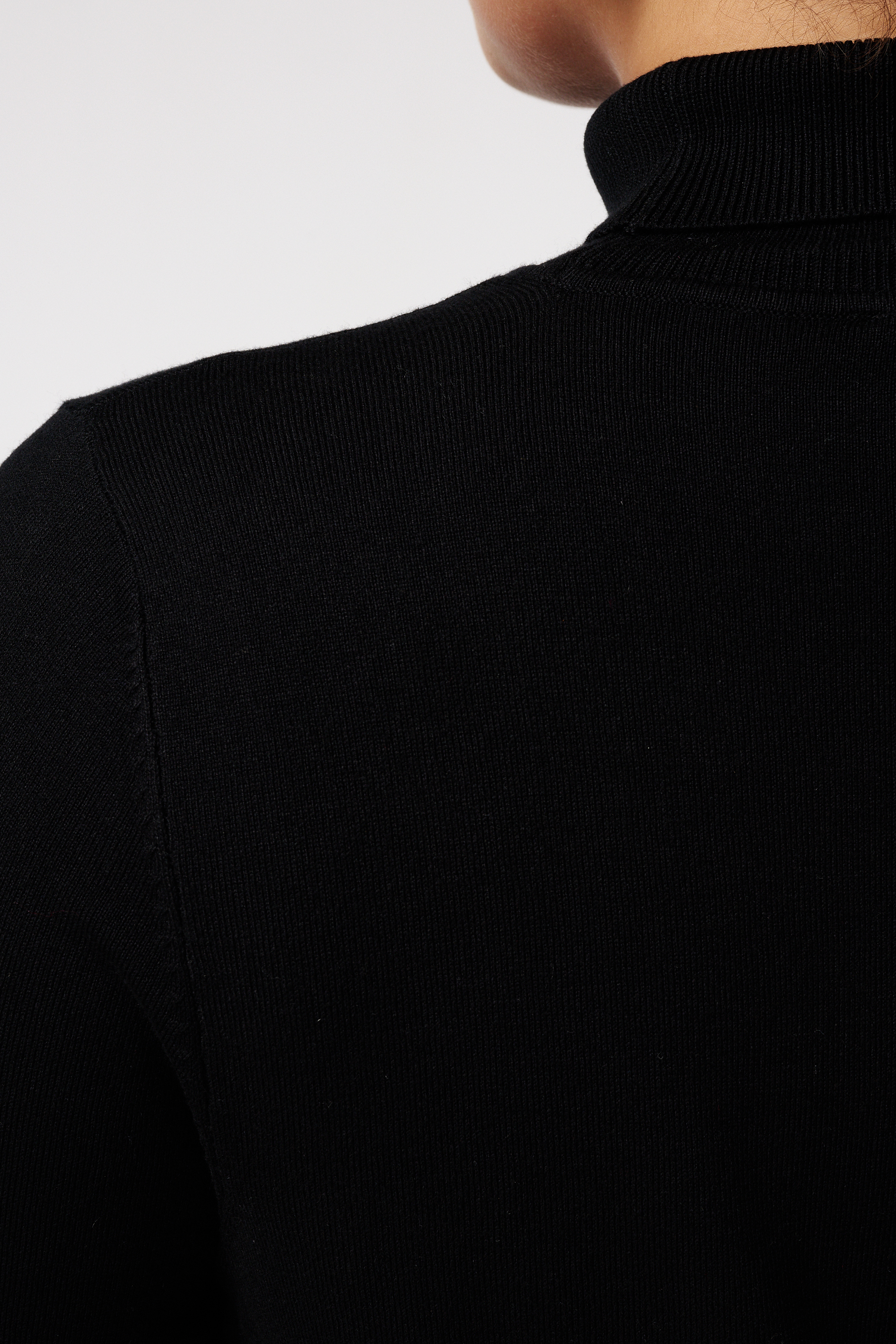 Trui met turtle neck en sierknopen Zwart