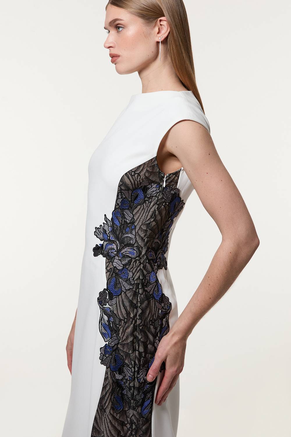 KarenMillen Robe Longue Ajustée Sans Manches Avec Appliqué De Dentelle Contrastante Petite