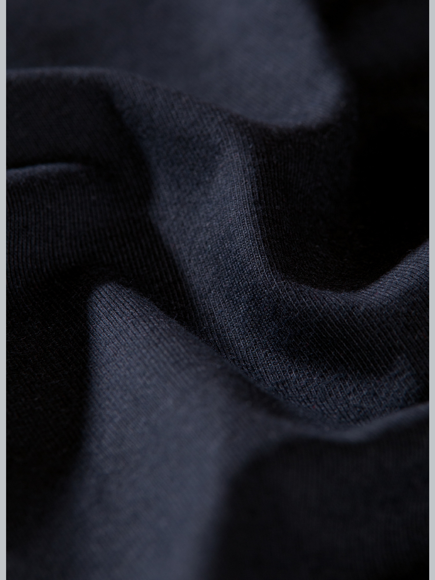 T-Shirt Knopfleiste aus Biobaumwolle Schwarz-C2C