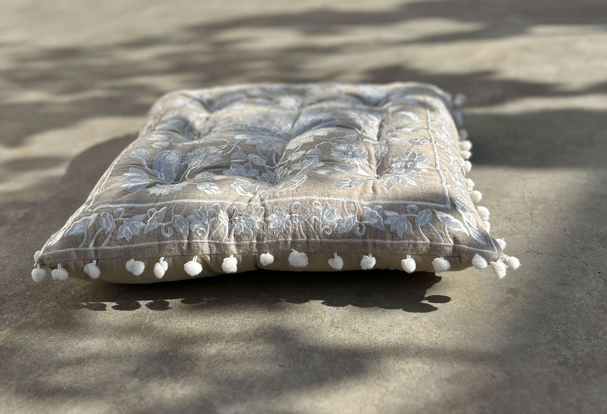 Sitzkissen, beige, weiß, B 40 cm, L 40 cm, H 6 cm von fischer's lagerhaus