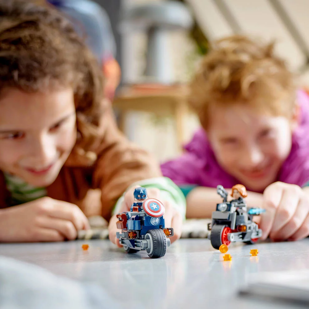 LEGO®MARVEL SUPER HEROES™ 76260 - LES MOTOS DE BLACK WIDOW ET DE CAPTAIN