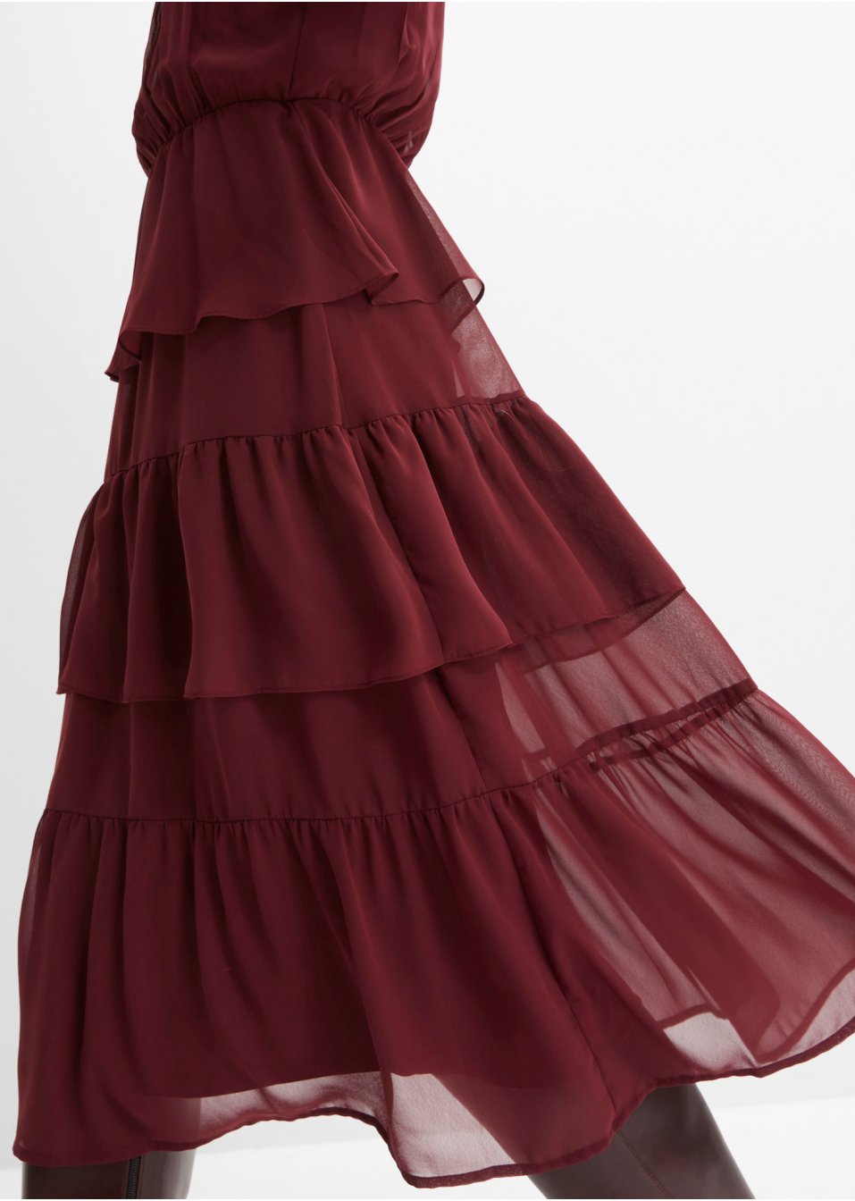 Robe longue en chiffon à volants