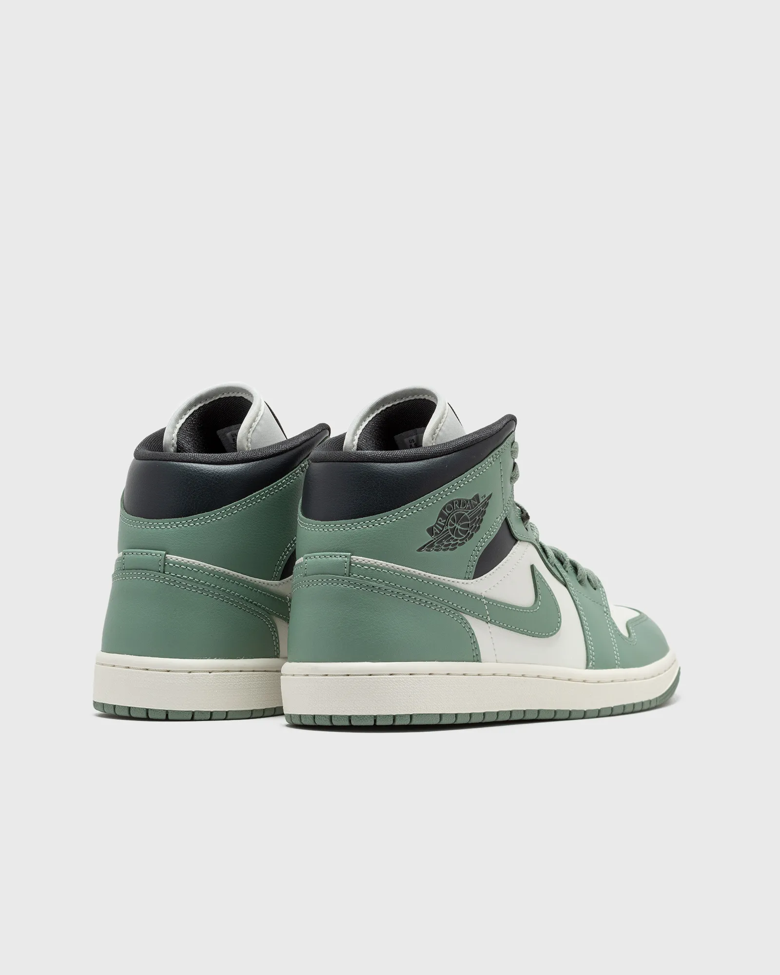 Jordan WMNS AIR JORDAN 1 MID