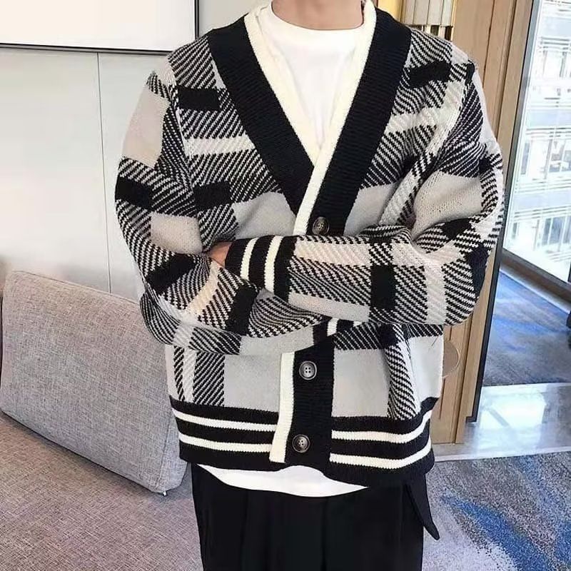 Femilina - V-hals geruite cardigan