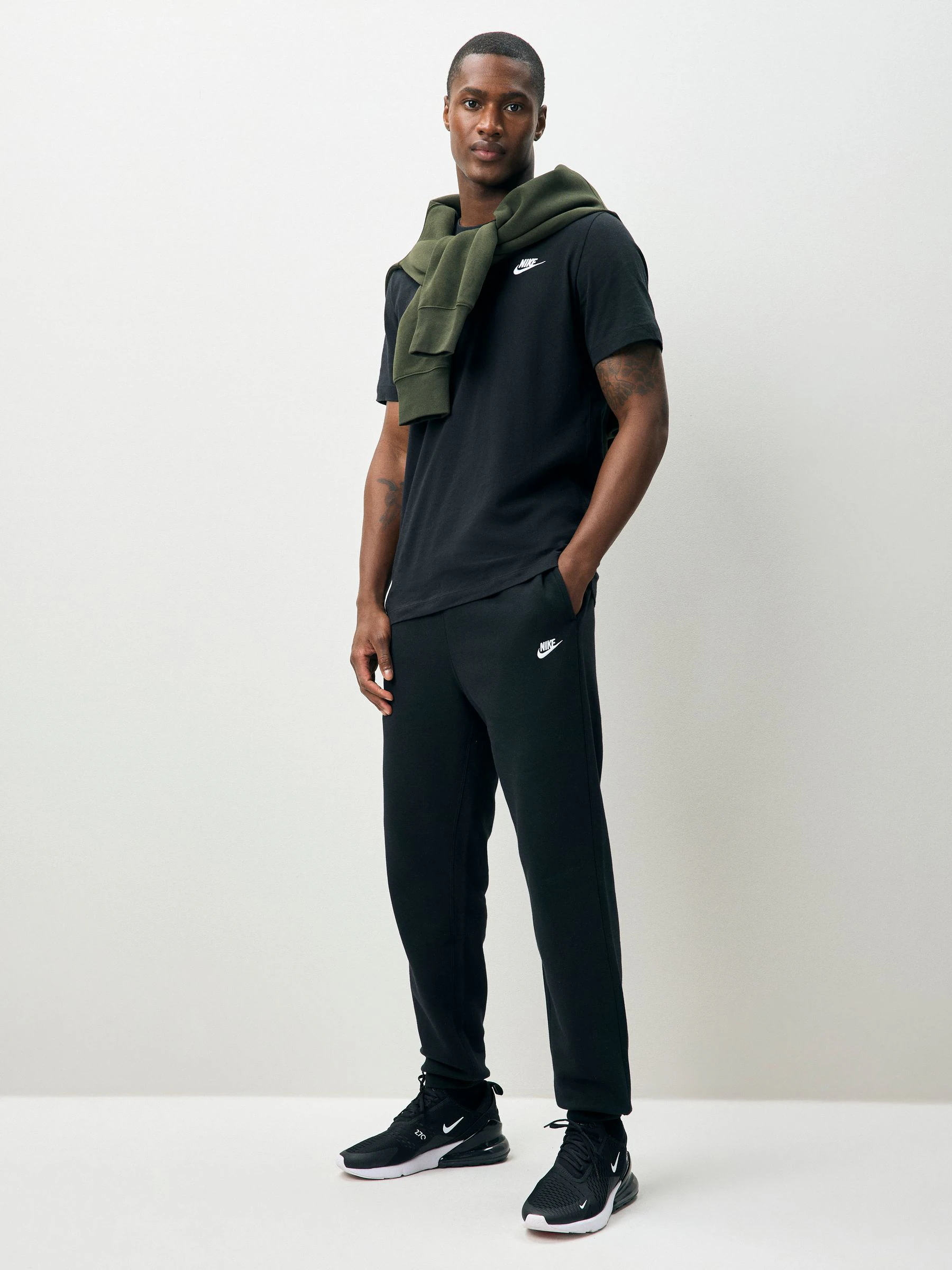 Zwart - Nike Club fleece joggingbroek