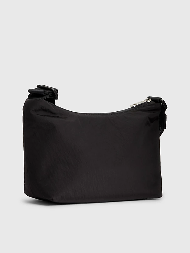 Bolsa de ombro macia em tecido reciclado