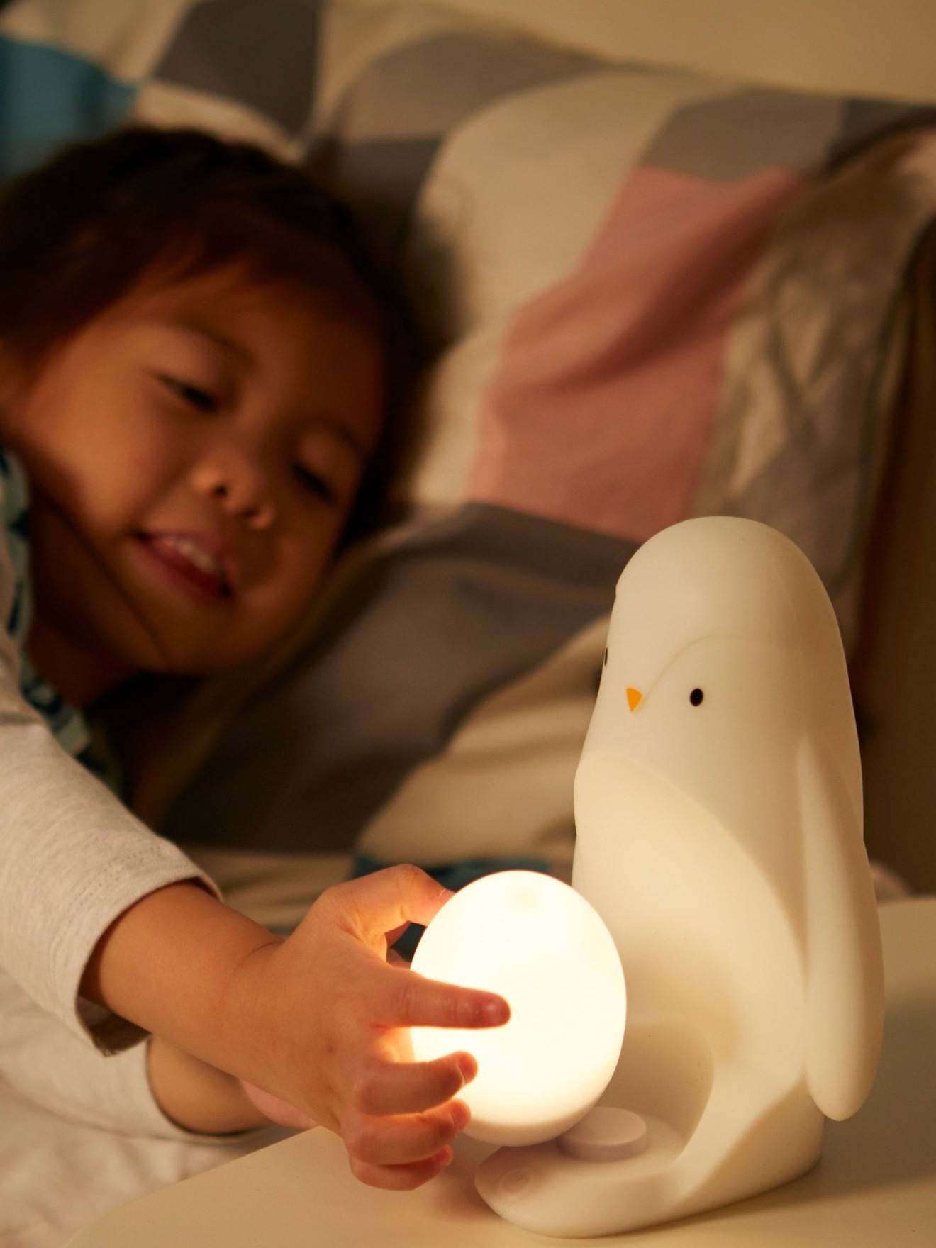 Luminária Noturna Portátil 2 em 1 TOMMEE TIPPEE Pinguim Branco