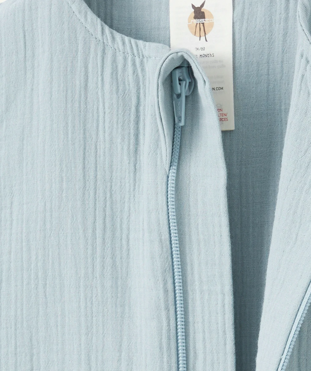 LASSIGGIGOTEUSE EN MOUSSELINE DE COTON BIO BLEU CIEL