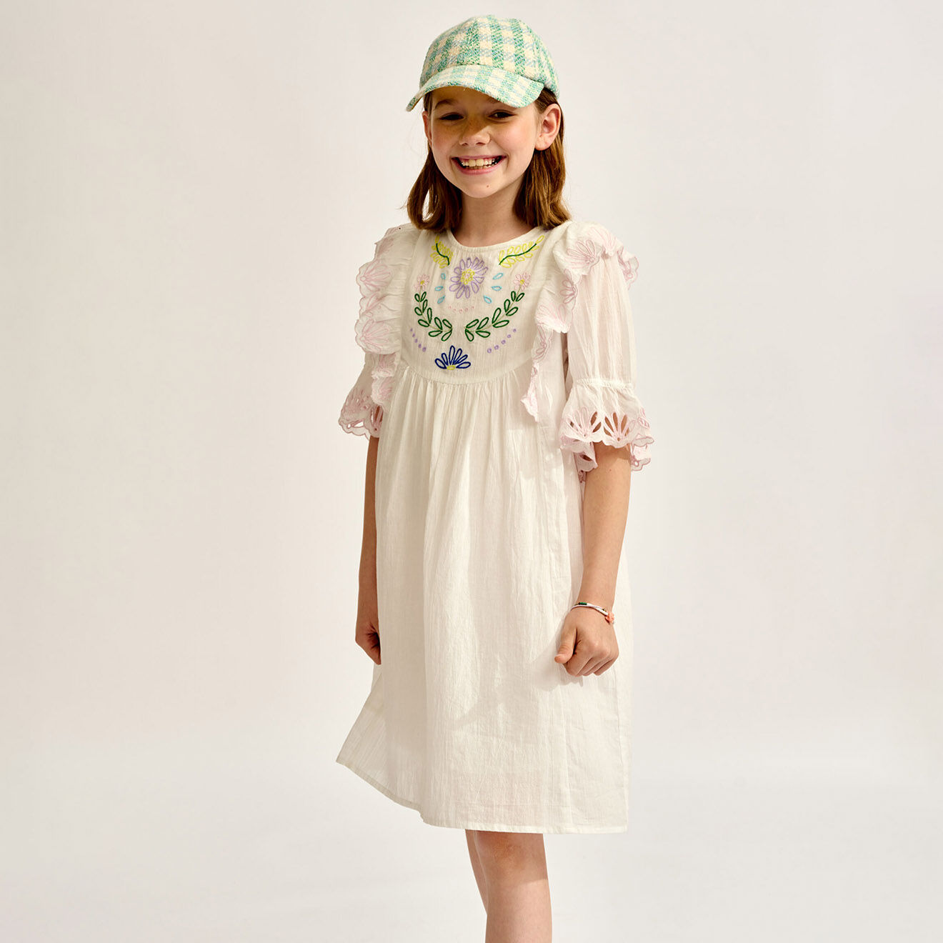Bellerose Robe en Voile de Coton brodé Honest  blanche