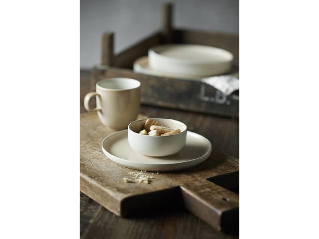 Studio Round Frokosttallerken Matte white/Matte sand