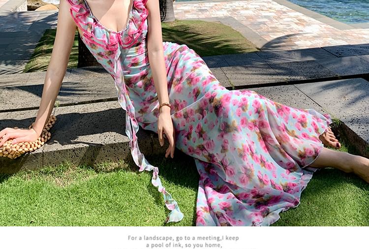 Egsy - Mouwloze maxi-zonnejurk met ronde hals en bloemenruffle
