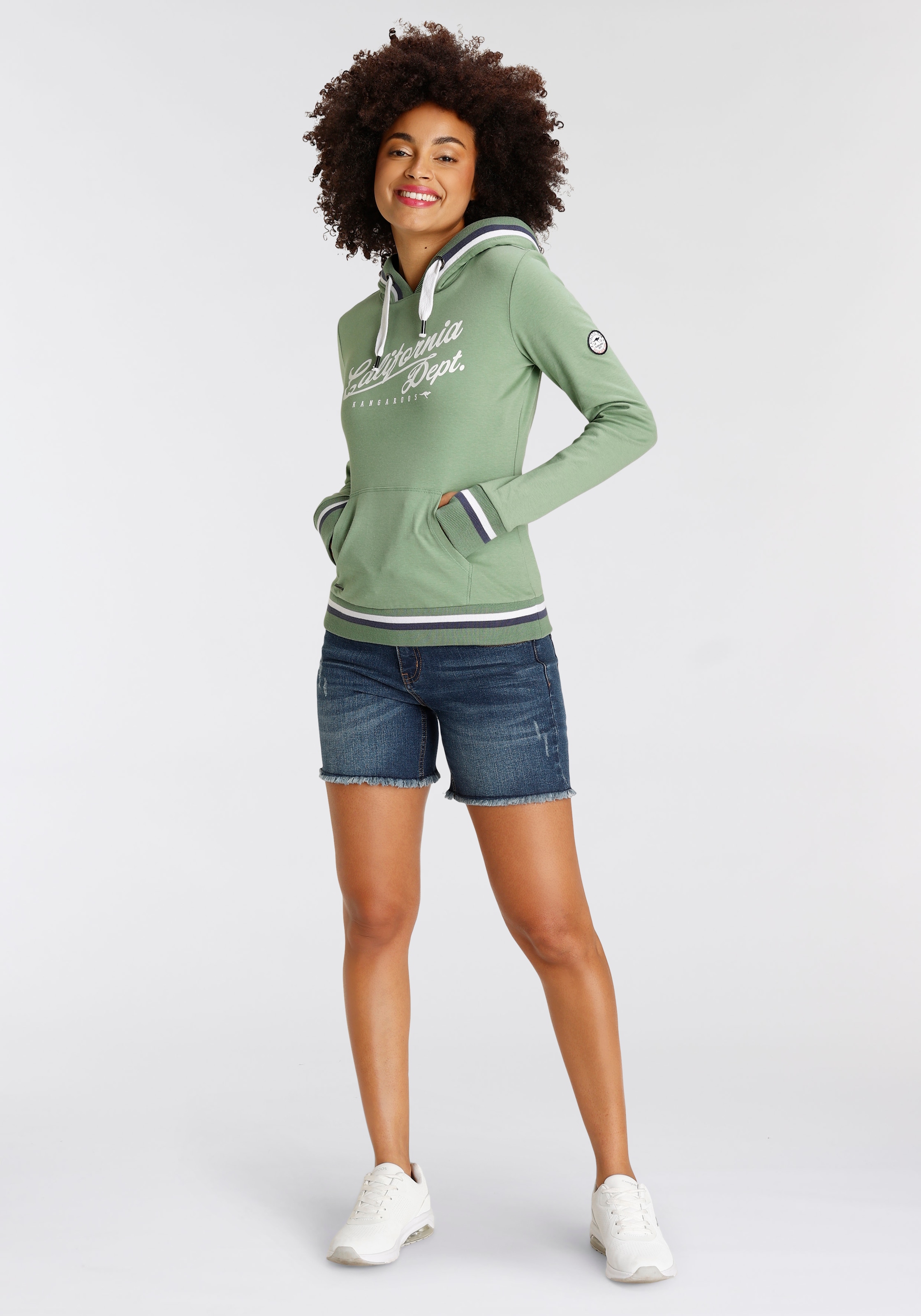KangaROOS Kapuzensweatshirt , Langarm,  figurbetont,  mit Kapuze,  aus Baumwolle