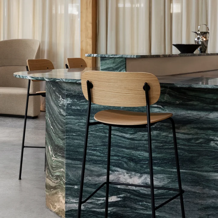 Audo - Co Counter Chair, H 94,5 cm, schwarzes Stahlgestell / Eiche schwarz