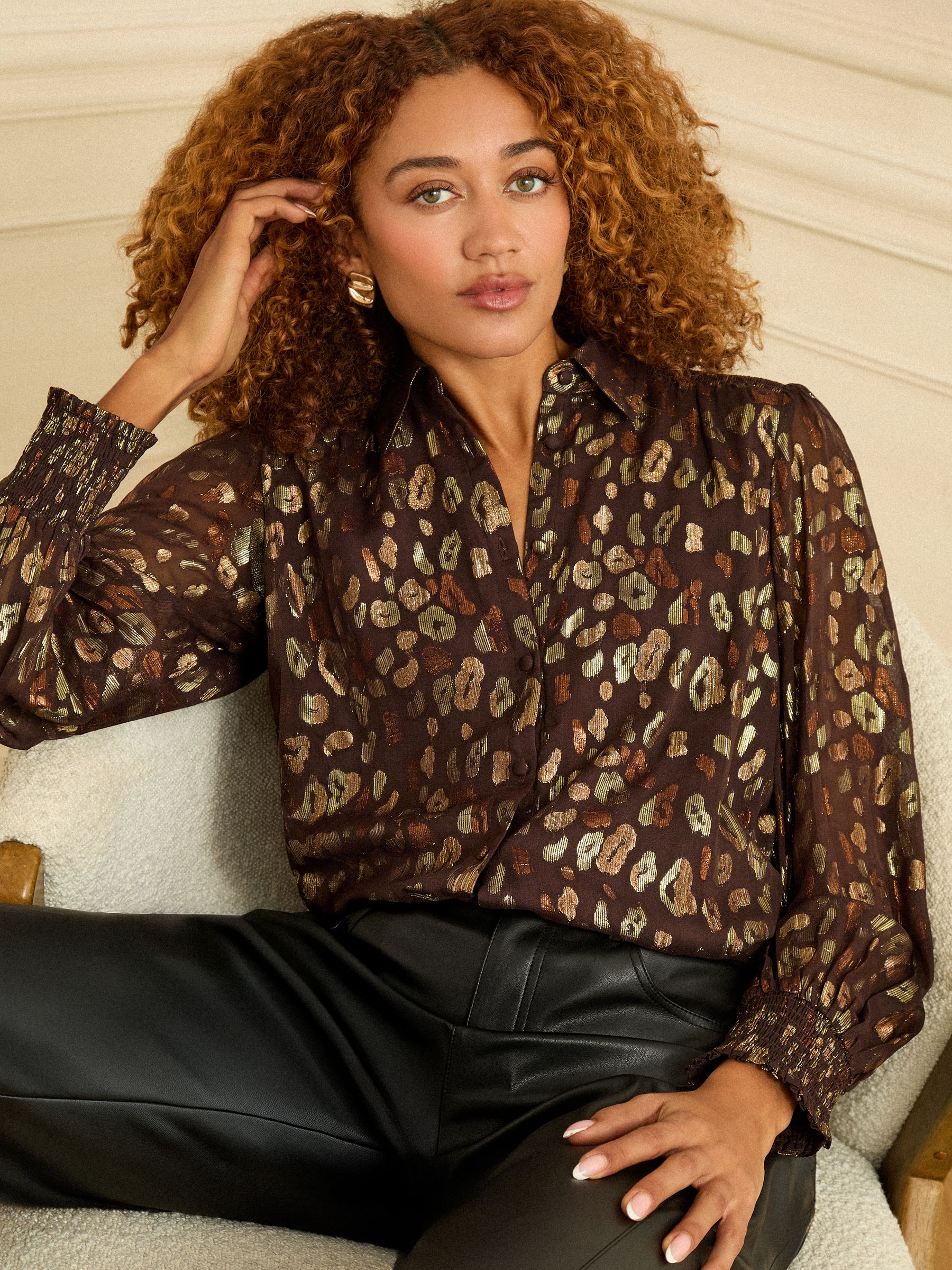 Chocoladebruin - Love & Roses - Overhemd met print en lange mouwen