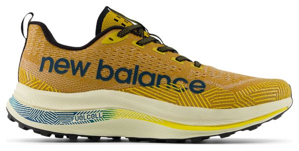 Chaussures Trail New Balance FuelCell SuperComp Trail Marron Homme