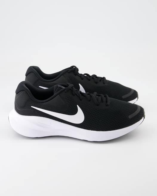 Nike Revolution 7 Sportschuhe in Schwarz