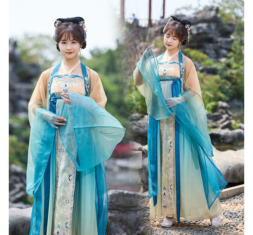Tangier - Hanfu-set: halternek maxi-jurk met geborduurde bloemen + lange lichte jas