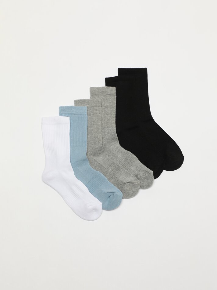 Pacote com 5 pares de meias esportivas - Sortidas
