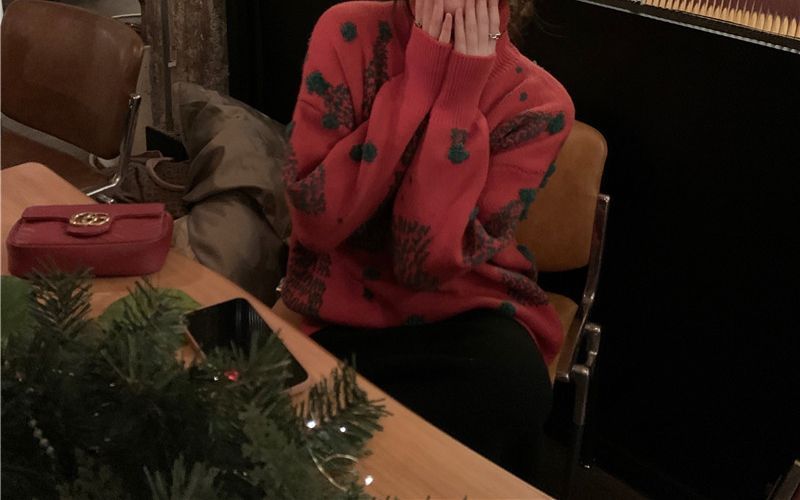 Leoom - Kersttrui met col en grafische print