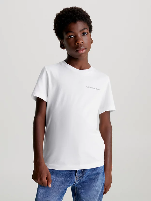Camiseta infantil com logotipo