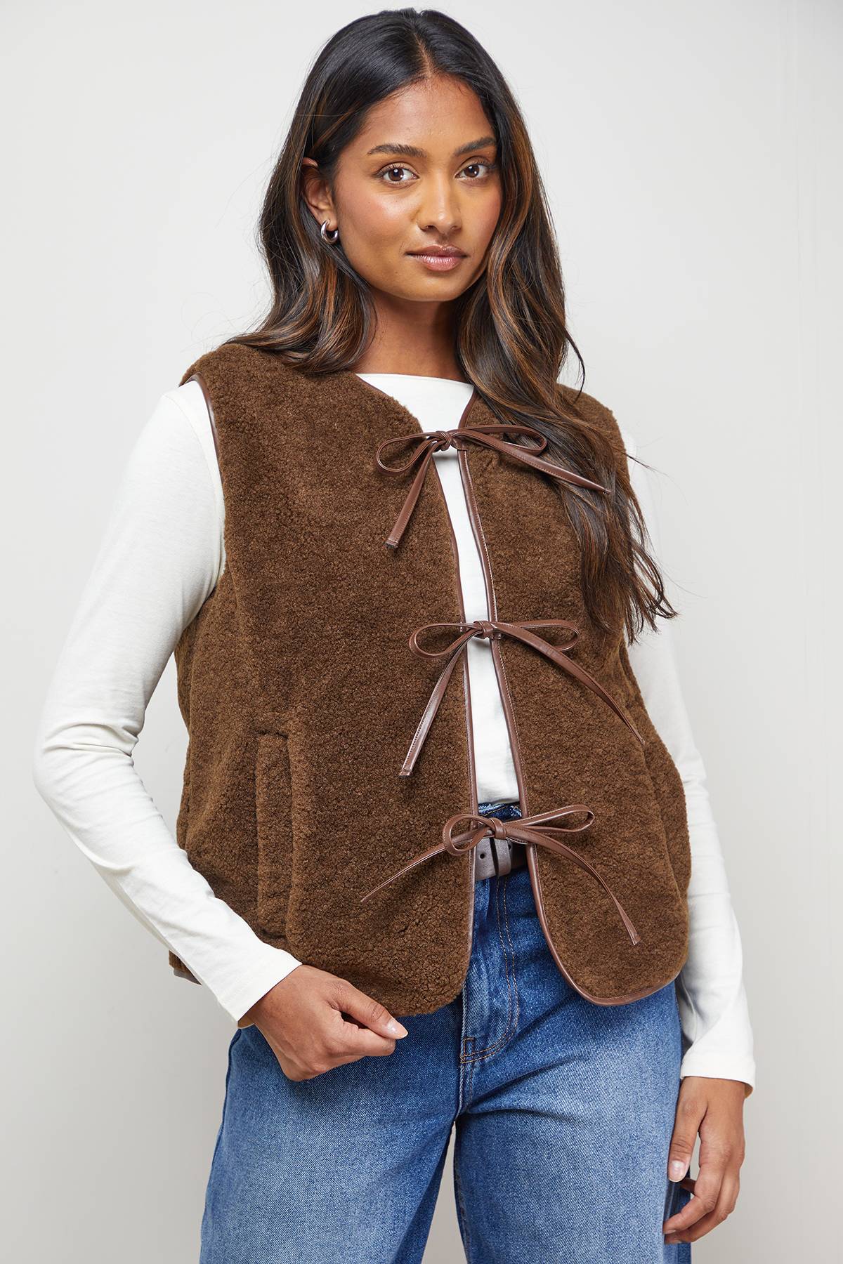 Oasis Gilet en synthétique avec Passepoil en synthétique