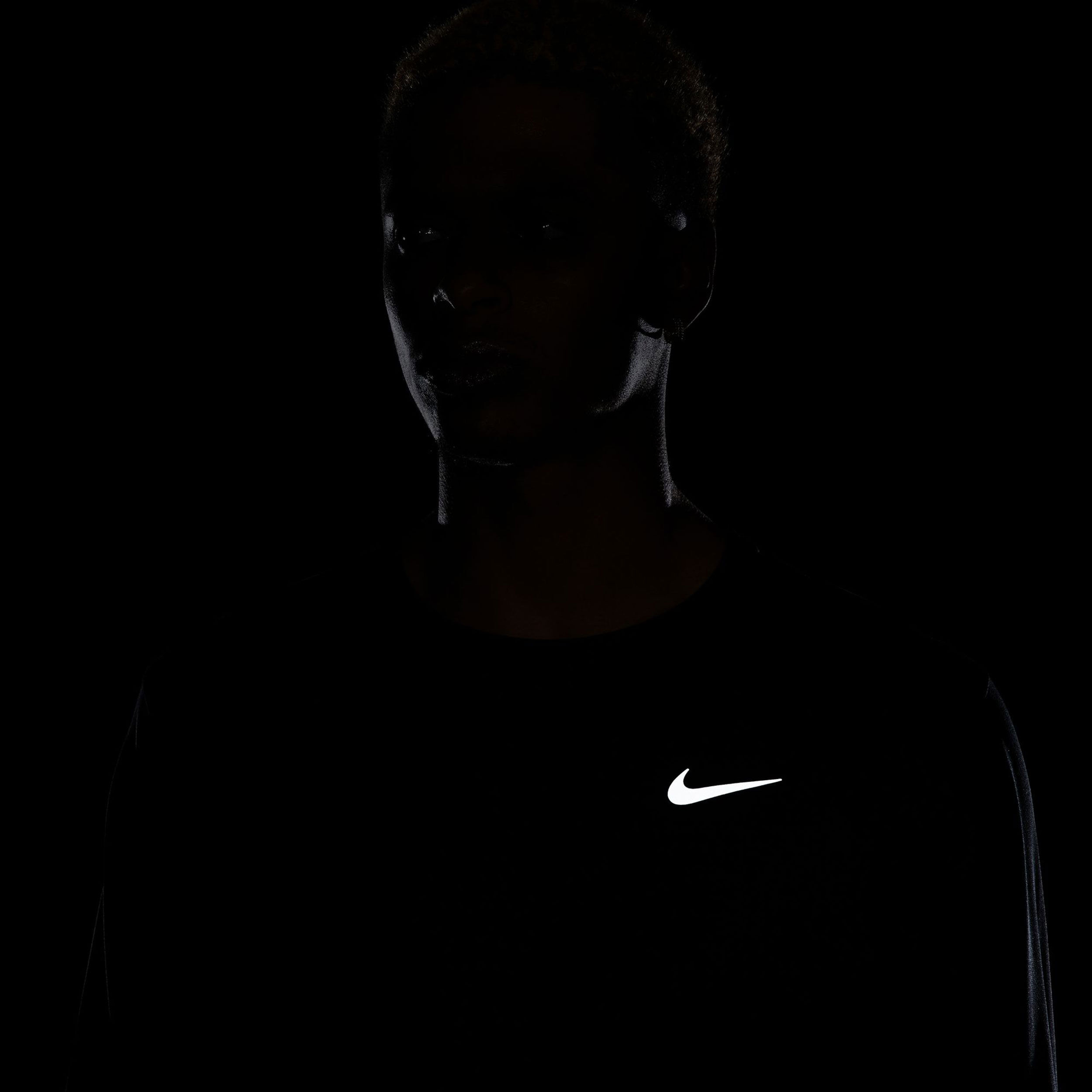 Nike Dri-Fit Miler Dri-Fit UV Miler Maillot De Course Hommes - Noir