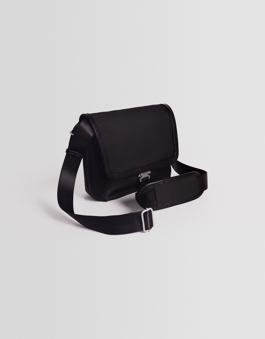Bolsa transversal contrastante