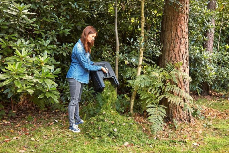 BLACK+DECKER BEMW451BH Grasmaaier - 1200W - 32CM - Compacte Ontwerp