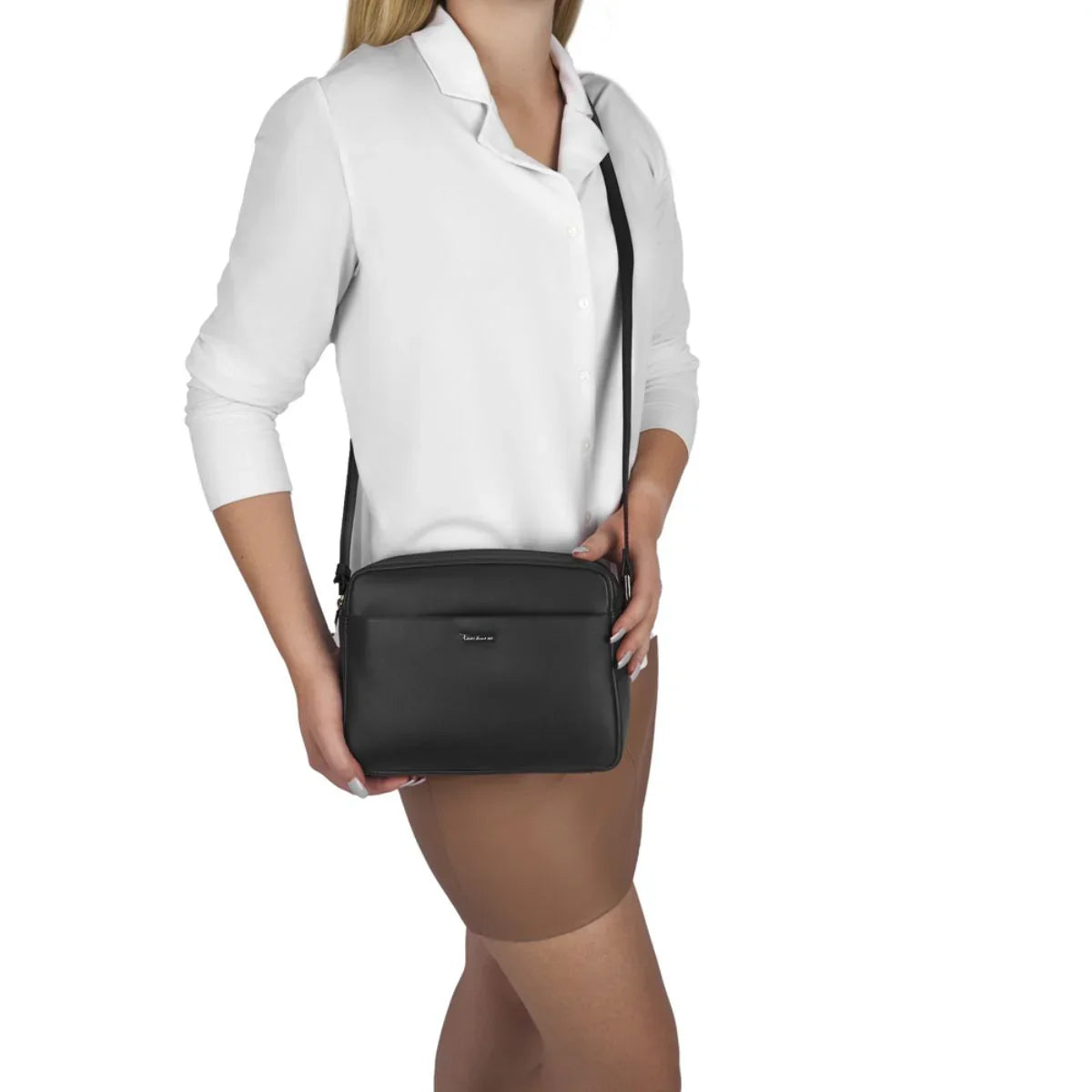 Riccardo ferducci | 028441 | Leren crossbodytas