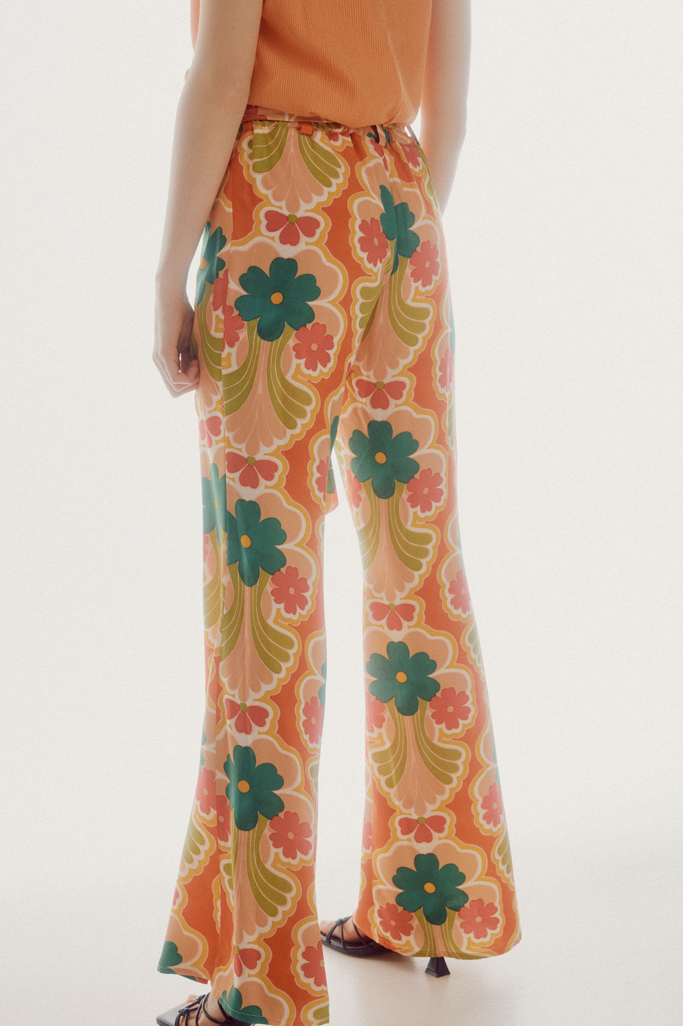 Pantalón campana estampado - Multicolorido