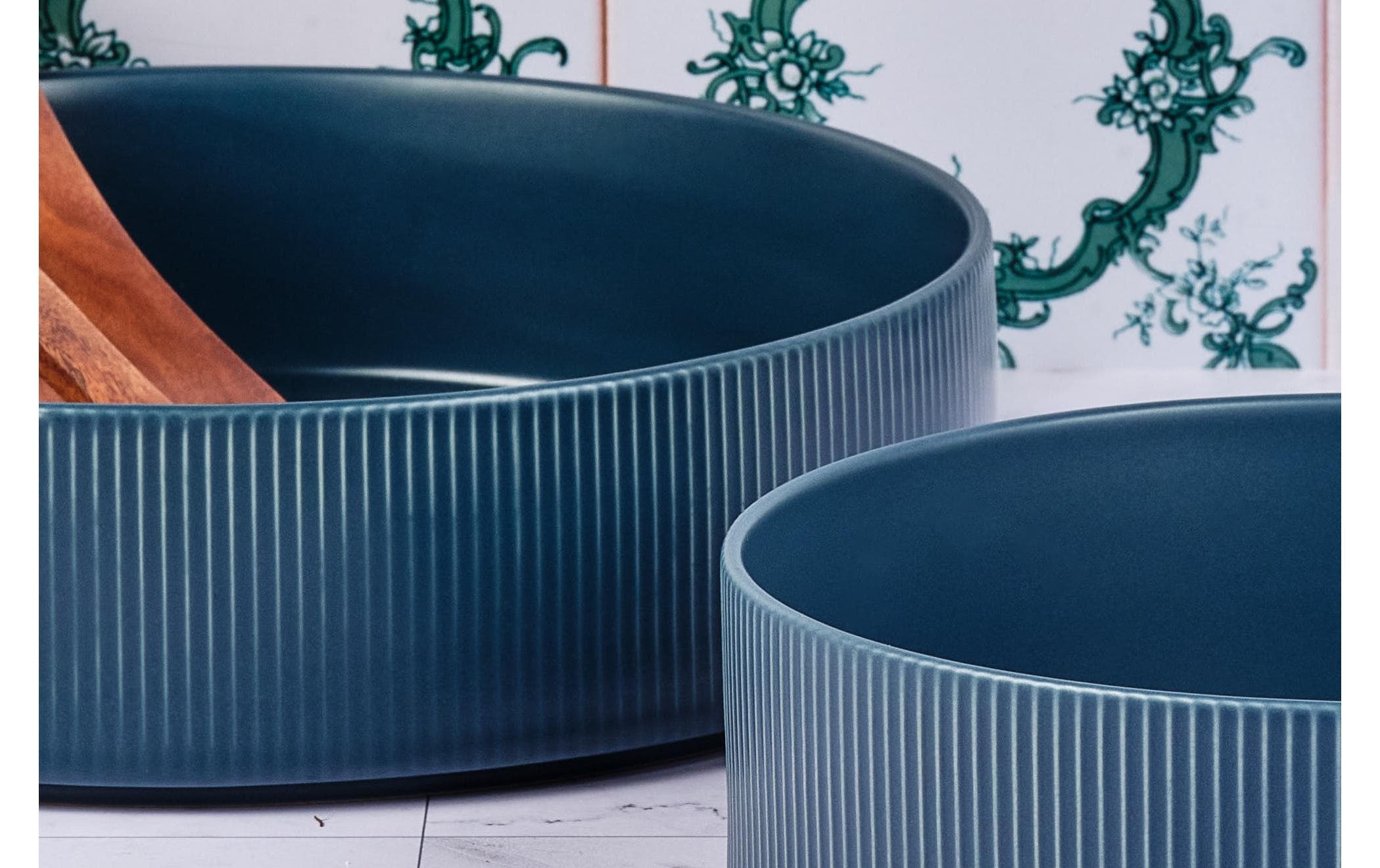 Salatschüssel Scandi Ø 21.5 cm + Ø 27.5 cm, MarineblauServierschüsseln aus recyceltem Steinzeug