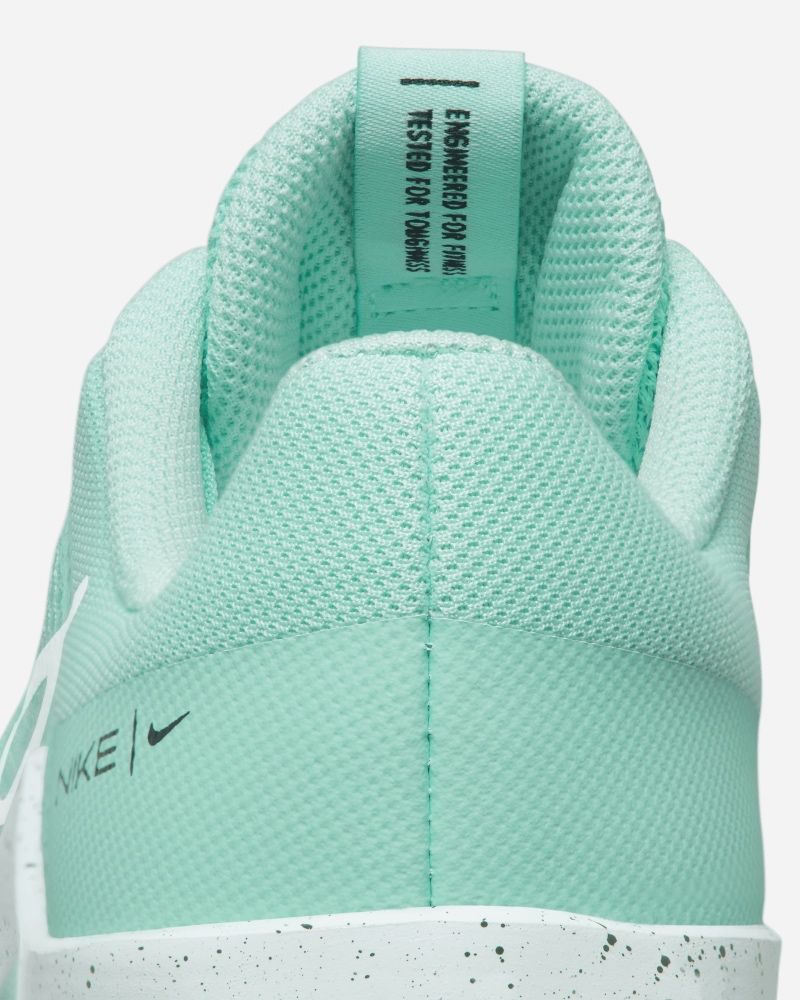 Chaussures de training Nike Mc Trainer 2 Vert & Blanc pour femme